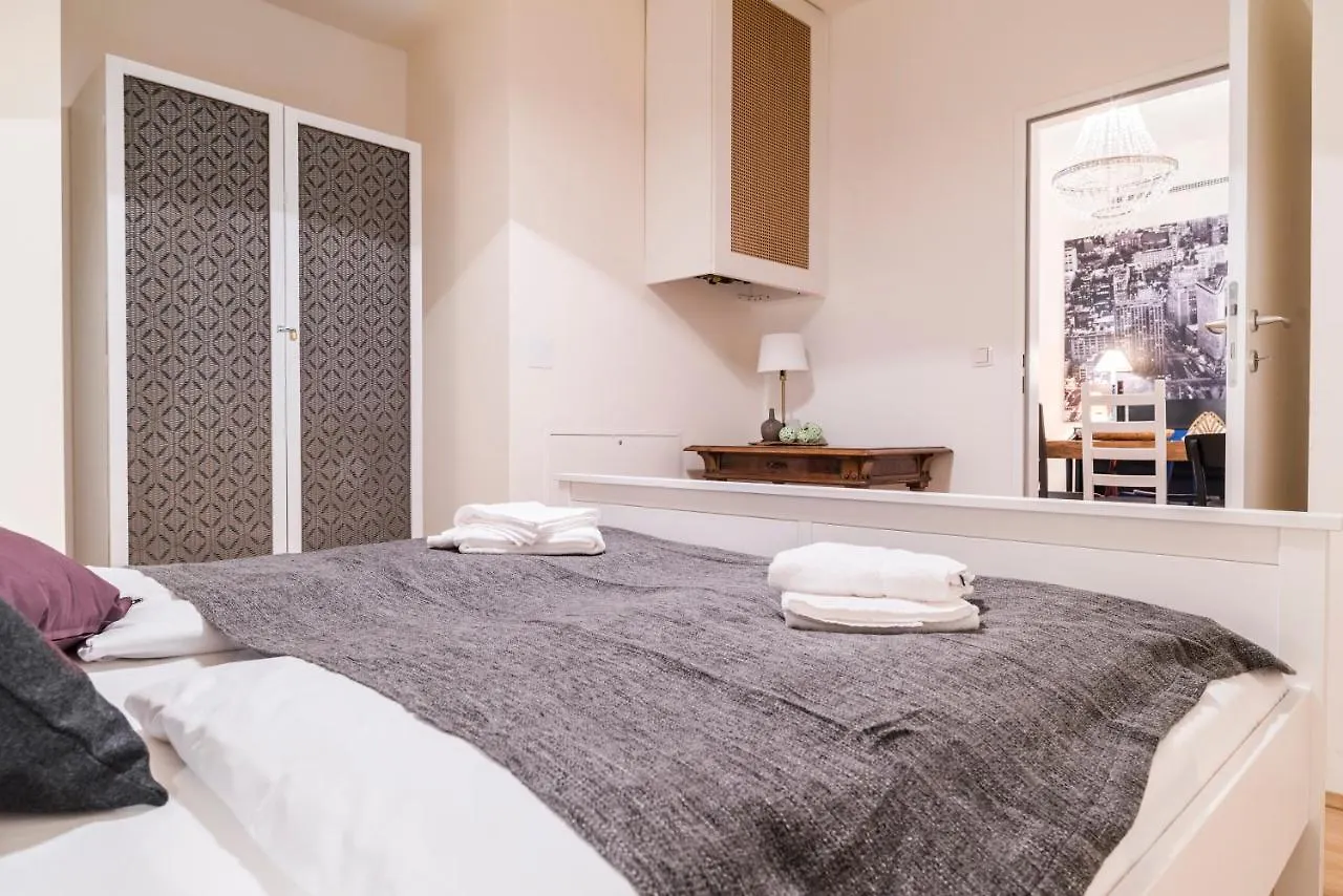 Junior Suite Fasangasse Vienna 0*,